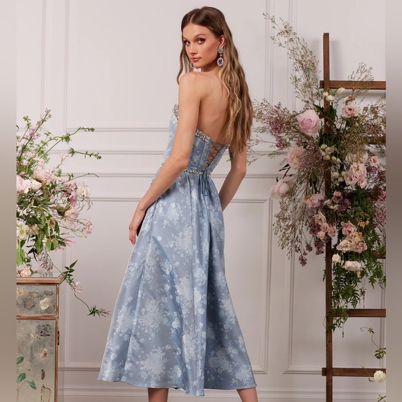 The Lucia Dress by V.chapman - Picture 4 of 5